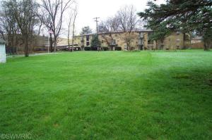 863 E Michigan Ave, Marshall, MI 49068 photo 2