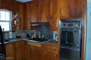 863 E Michigan Ave, Marshall, MI 49068 photo 5