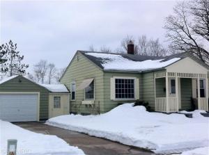 301 Eighth St, Manistee, MI 49660 photo 1