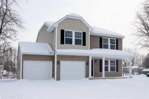 516 8th St, Three Rivers, MI 49093 photo 1