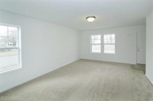 516 8th St, Three Rivers, MI 49093 photo 3