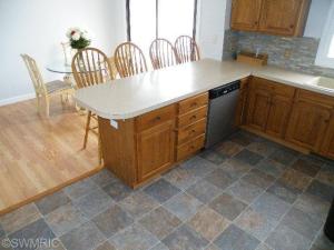 559 Forstrom Dr, Lowell, MI 49331 photo 9