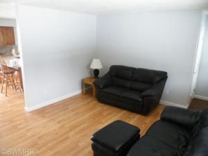 559 Forstrom Dr, Lowell, MI 49331 photo 3
