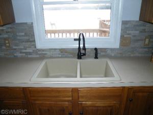 559 Forstrom Dr, Lowell, MI 49331 photo 4