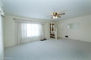 246 E Morrell St, Otsego, MI 49078 photo 4