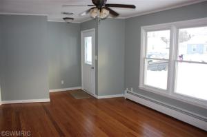 68 S Cir, Coldwater, MI 49036 photo 3