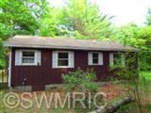 2277 S Walnut Ave, White Cloud, MI 49349 photo 10