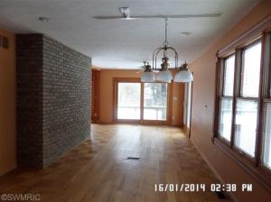 3028 E Riverside, Buchanan, MI 49107 photo 2