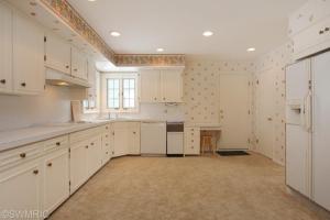 1833 Timber Trl, Ada, MI 49301 photo 12