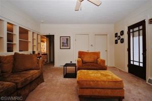 215 E Congress St, Belding, MI 48809 photo 7