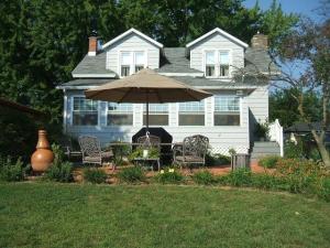 719 Maple St, Colon, MI 49040 photo 6