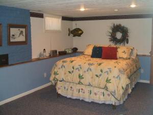 719 Maple St, Colon, MI 49040 photo 24