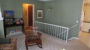 616 Glenview Cir, Plainwell, MI 49080 photo 5