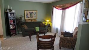 616 Glenview Cir, Plainwell, MI 49080 photo 4