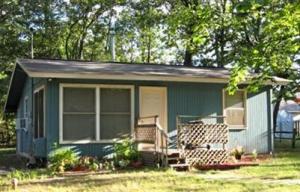 2127 E Oak St, Newaygo, MI 49337 photo 1