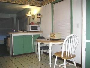 2127 E Oak St, Newaygo, MI 49337 photo 5