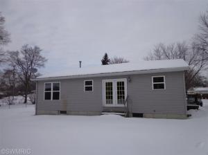 513 Vincent St, Belding, MI 48809 photo 5
