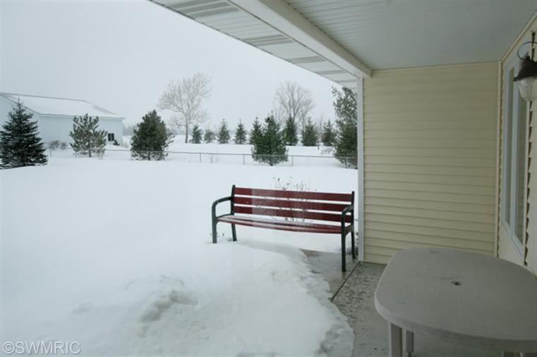 1010 Taylor Dr, Plainwell, MI 49080 photo 18
