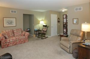 1010 Taylor Dr, Plainwell, MI 49080 photo 3