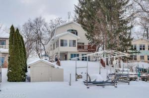 11172 Point Rd, Three Rivers, MI 49093 photo 1