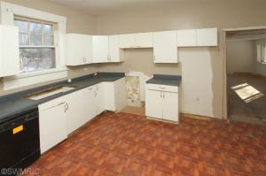 300 S Constantine St, Three Rivers, MI 49093 photo 5