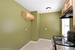 711 Glenview Dr, Plainwell, MI 49080 photo 12