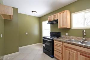 711 Glenview Dr, Plainwell, MI 49080 photo 13