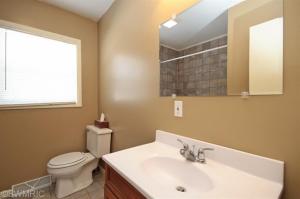 711 Glenview Dr, Plainwell, MI 49080 photo 6