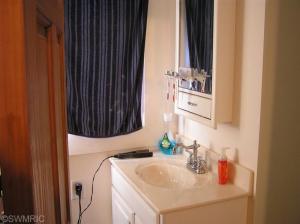 213 W Ctr, Belding, MI 48809 photo 3