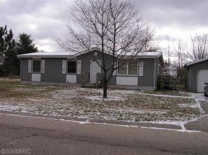 120 Kiddville, Belding, MI 48809 photo 1