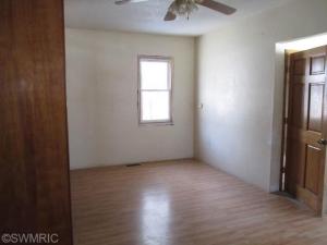 205 East St, Reading, MI 49274 photo 3