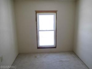 205 East St, Reading, MI 49274 photo 9