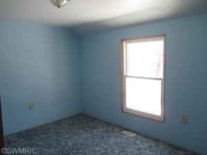 205 East St, Reading, MI 49274 photo 2