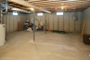 761 Thomas St, Plainwell, MI 49080 photo 14