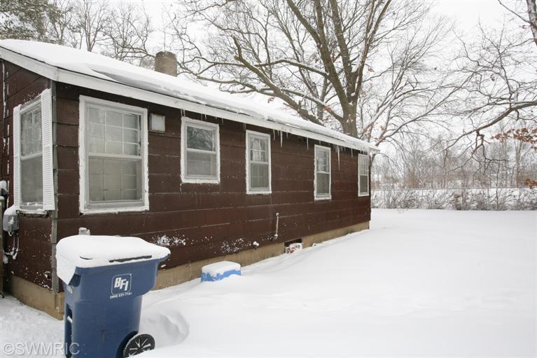 150 Prospect St, Plainwell, MI 49080 photo 22