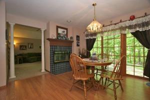 124 Peter Pan Ln, Marshall, MI 49068 photo 9