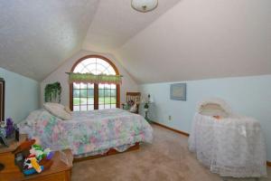 124 Peter Pan Ln, Marshall, MI 49068 photo 12
