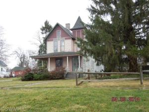 110 E Locust St, Three Oaks, MI 49128 photo 1