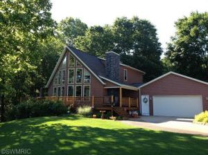 3542 Maple Leaf Ln, Hamilton, MI 49419 photo 1