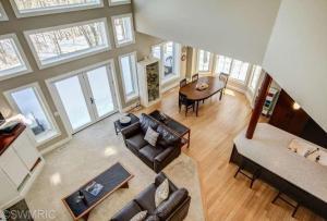 8523 Longleaf Dr SE, Ada, MI 49301 photo 4