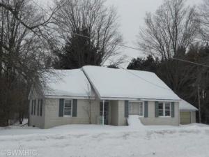 576 E 120th St, Grant, MI 49327 photo 1