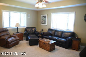 234 E Main St, Walkerville, MI 49459 photo 5