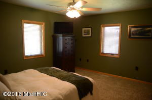 234 E Main St, Walkerville, MI 49459 photo 32