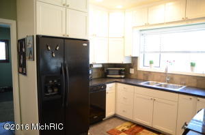 234 E Main St, Walkerville, MI 49459 photo 10
