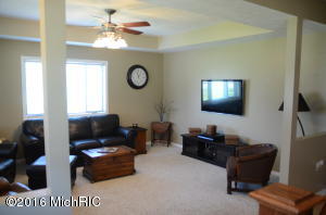 234 E Main St, Walkerville, MI 49459 photo 4