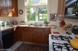 321 W Main, Whitehall, MI 49461 photo 6