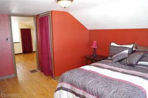 828 Baldwin St, Jenison, MI 49428 photo 17