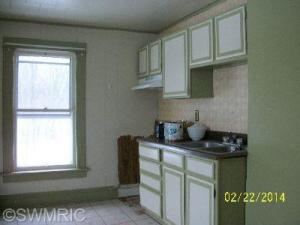 186 E Michigan, Three Rivers, MI 49093 photo 3