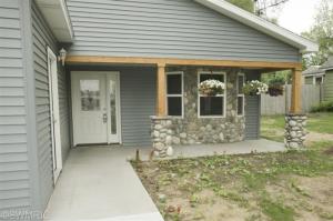 515 Gladys St, Plainwell, MI 49080 photo 3