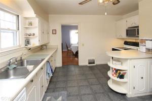 1109 Parchmount, Parchment, MI 49004 photo 4